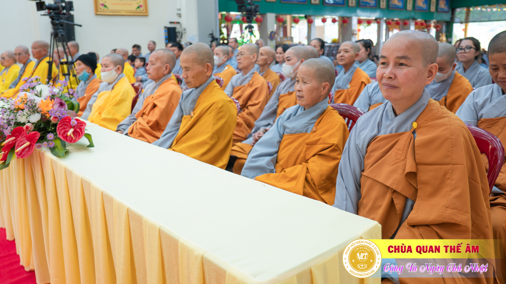hinh-anh-cong-tu-chu-nhat-ngay-18-06-2023-chua-quan-the-am-duc-trong-lam-dong-38.jpg