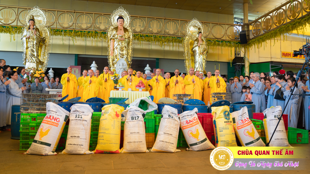hinh-anh-cong-tu-chu-nhat-ngay-18-06-2023-chua-quan-the-am-duc-trong-lam-dong-47.jpg