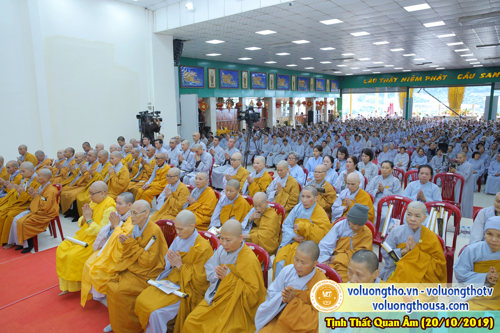 hinh-anh-cong-tu-chu-nhat-ngay-20-10-2019-chua-quan-the-am-duc-trong-lam-dong-16.jpg