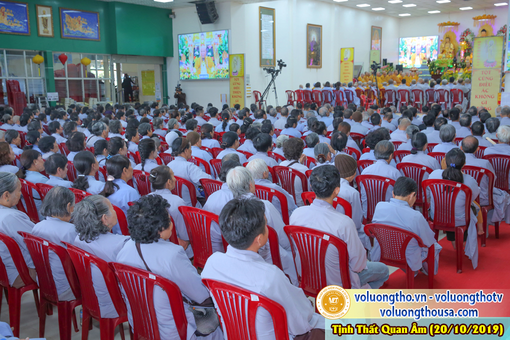 hinh-anh-cong-tu-chu-nhat-ngay-20-10-2019-chua-quan-the-am-duc-trong-lam-dong-24.jpg
