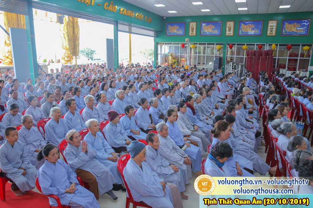 hinh-anh-cong-tu-chu-nhat-ngay-20-10-2019-chua-quan-the-am-duc-trong-lam-dong-25.jpg