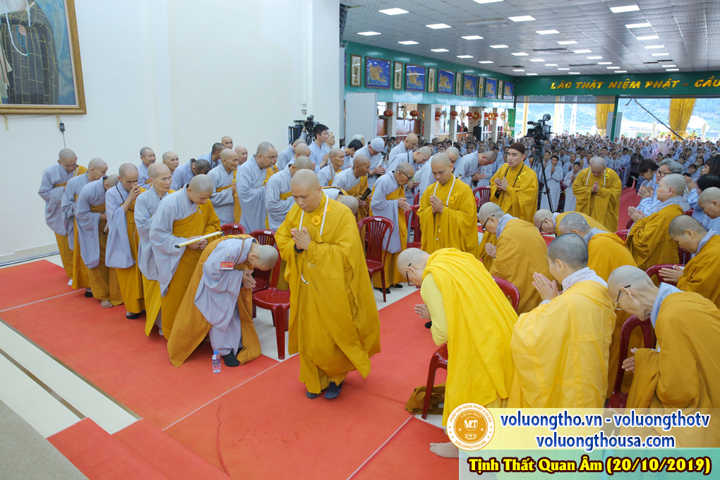 hinh-anh-cong-tu-chu-nhat-ngay-20-10-2019-chua-quan-the-am-duc-trong-lam-dong-5.jpg