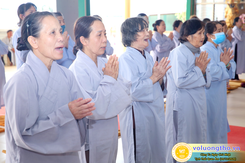 hinh-anh-cong-tu-chu-nhat-ngay-20-12-2020-chua-quan-the-am-duc-trong-lam-dong-15.jpg