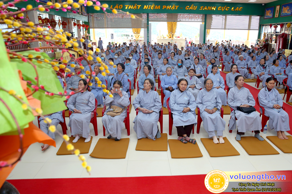 hinh-anh-cong-tu-chu-nhat-ngay-20-12-2020-chua-quan-the-am-duc-trong-lam-dong-18.jpg