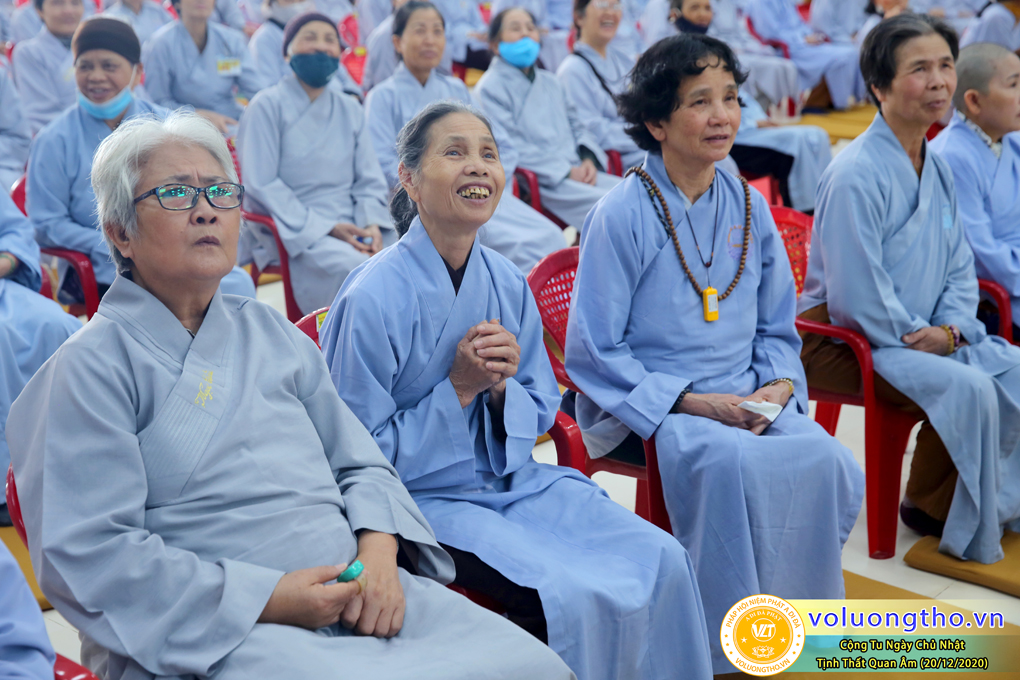 hinh-anh-cong-tu-chu-nhat-ngay-20-12-2020-chua-quan-the-am-duc-trong-lam-dong-20.jpg