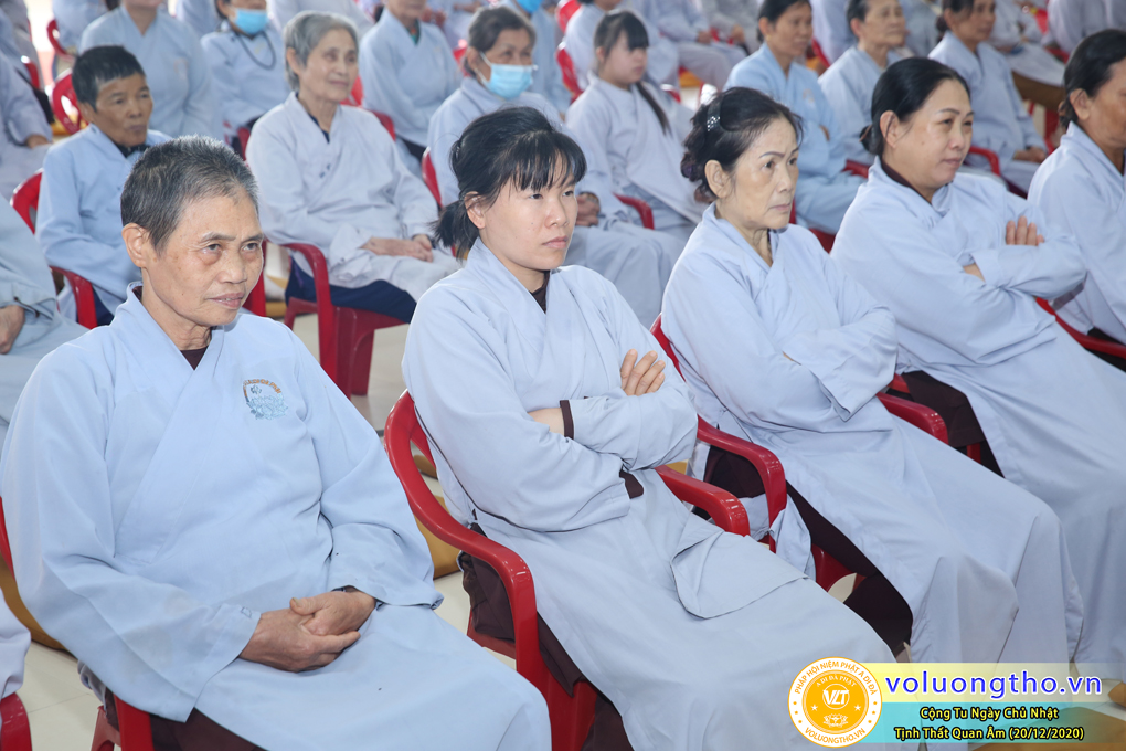 hinh-anh-cong-tu-chu-nhat-ngay-20-12-2020-chua-quan-the-am-duc-trong-lam-dong-22.jpg