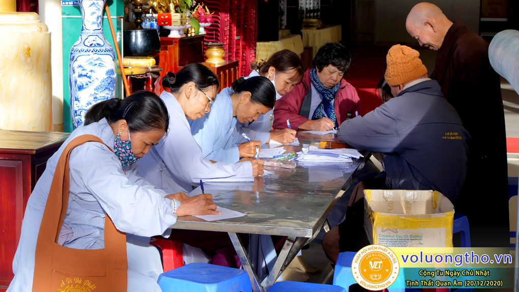hinh-anh-cong-tu-chu-nhat-ngay-20-12-2020-chua-quan-the-am-duc-trong-lam-dong-28.jpg