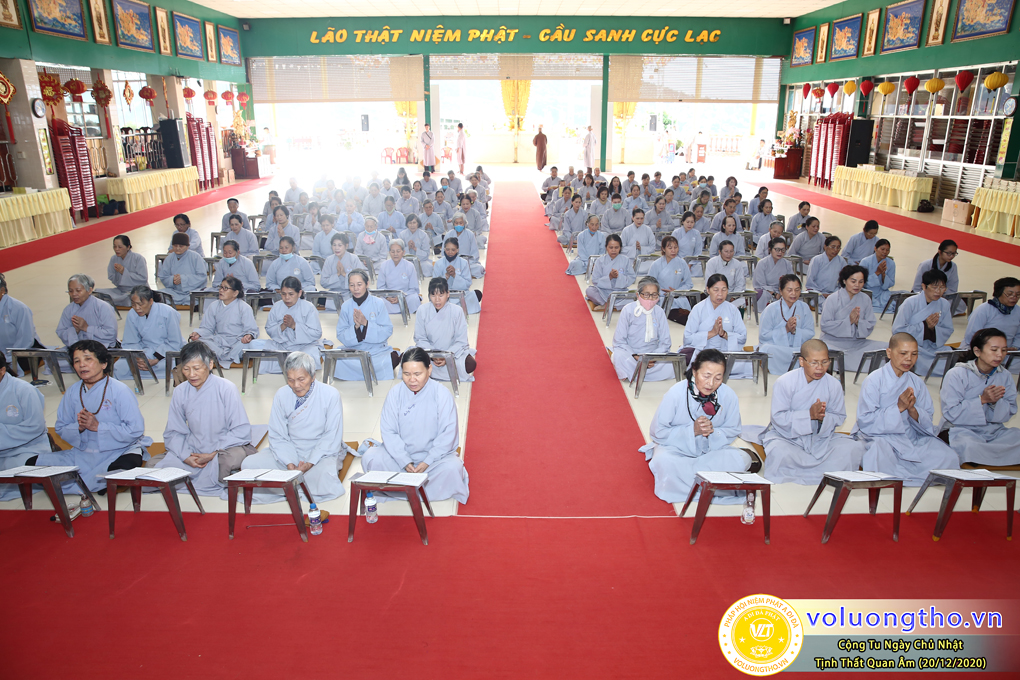 hinh-anh-cong-tu-chu-nhat-ngay-20-12-2020-chua-quan-the-am-duc-trong-lam-dong-7.jpg