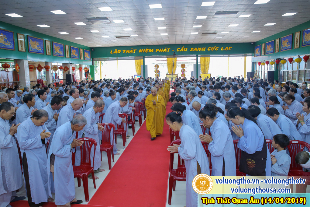 hinh-anh-cong-tu-chu-nhat-ngay-21-04-2019-chua-quan-the-am-duc-trong-lam-dong-1.jpg