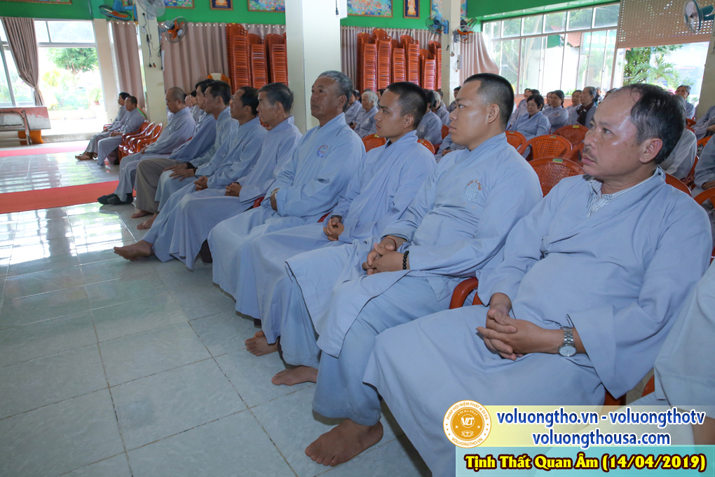 hinh-anh-cong-tu-chu-nhat-ngay-21-04-2019-chua-quan-the-am-duc-trong-lam-dong-16.jpg