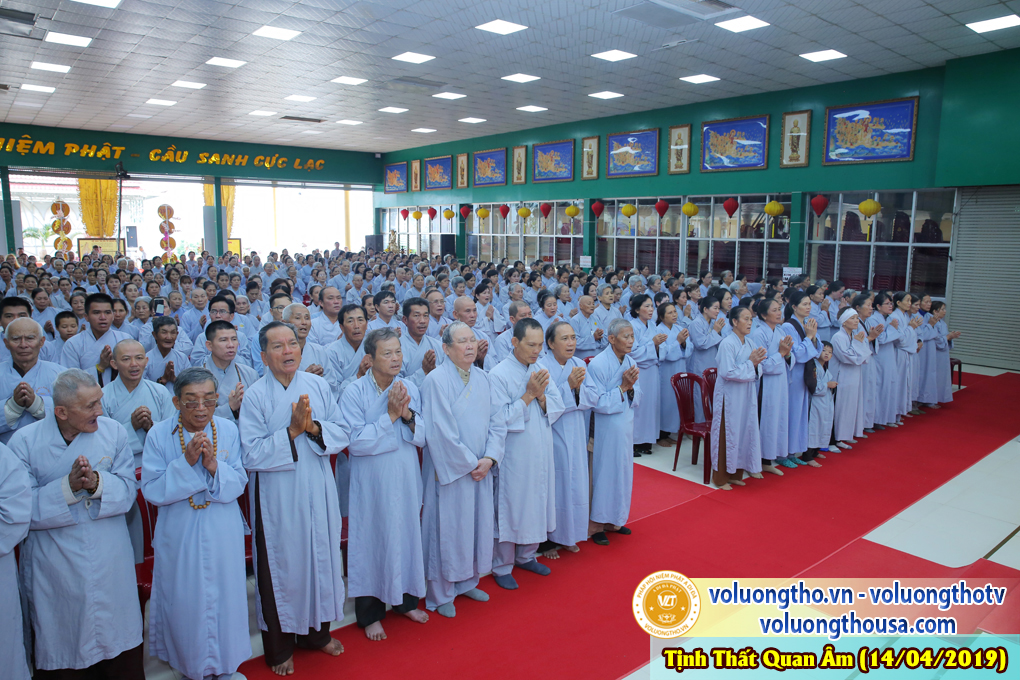 hinh-anh-cong-tu-chu-nhat-ngay-21-04-2019-chua-quan-the-am-duc-trong-lam-dong-3.jpg
