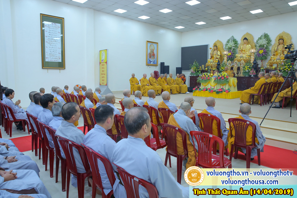 hinh-anh-cong-tu-chu-nhat-ngay-21-04-2019-chua-quan-the-am-duc-trong-lam-dong-4.jpg