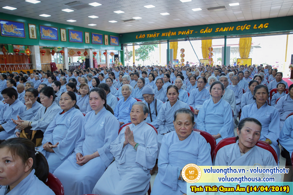 hinh-anh-cong-tu-chu-nhat-ngay-21-04-2019-chua-quan-the-am-duc-trong-lam-dong-7.jpg
