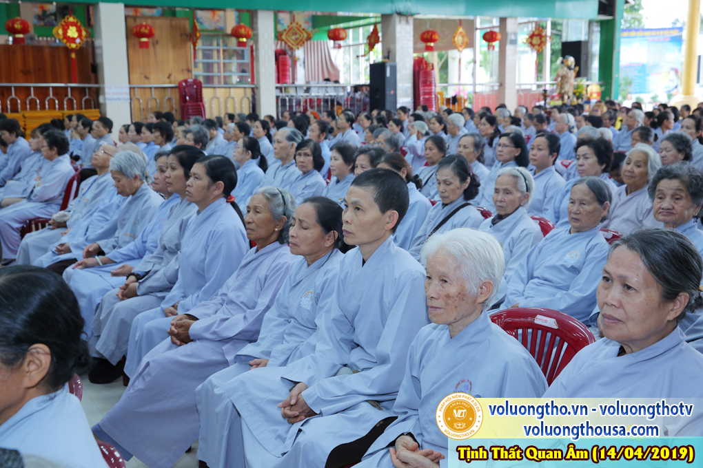 hinh-anh-cong-tu-chu-nhat-ngay-21-04-2019-chua-quan-the-am-duc-trong-lam-dong-8.jpg