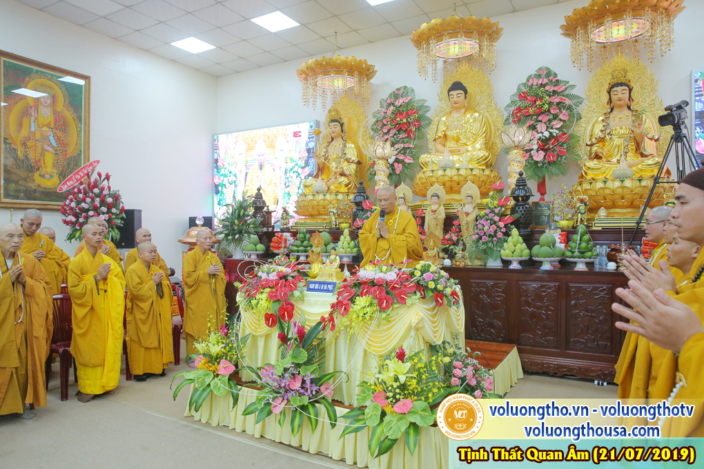 hinh-anh-cong-tu-chu-nhat-ngay-21-07-2019-chua-quan-the-am-duc-trong-lam-dong-1.jpg