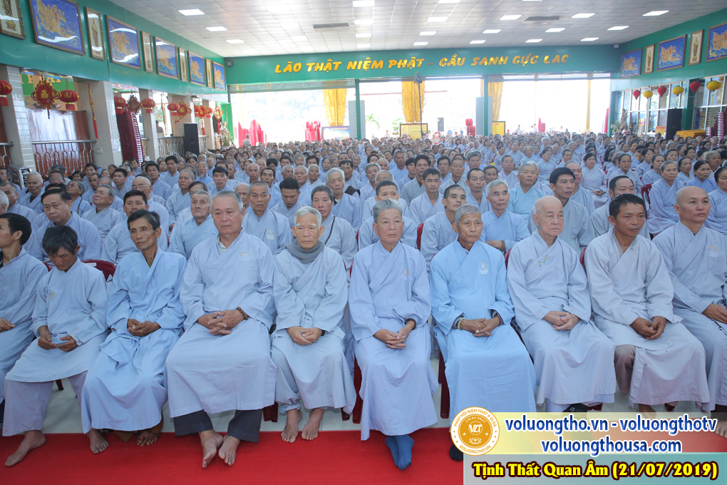 hinh-anh-cong-tu-chu-nhat-ngay-21-07-2019-chua-quan-the-am-duc-trong-lam-dong-13.jpg