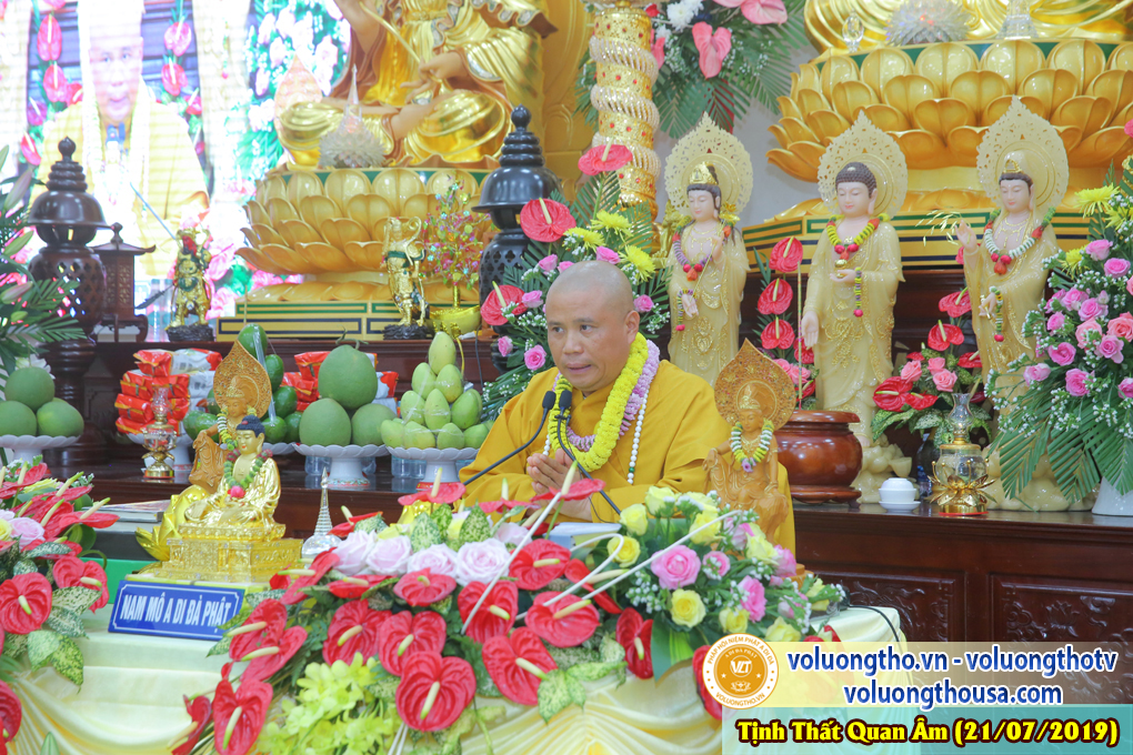 hinh-anh-cong-tu-chu-nhat-ngay-21-07-2019-chua-quan-the-am-duc-trong-lam-dong-19.jpg