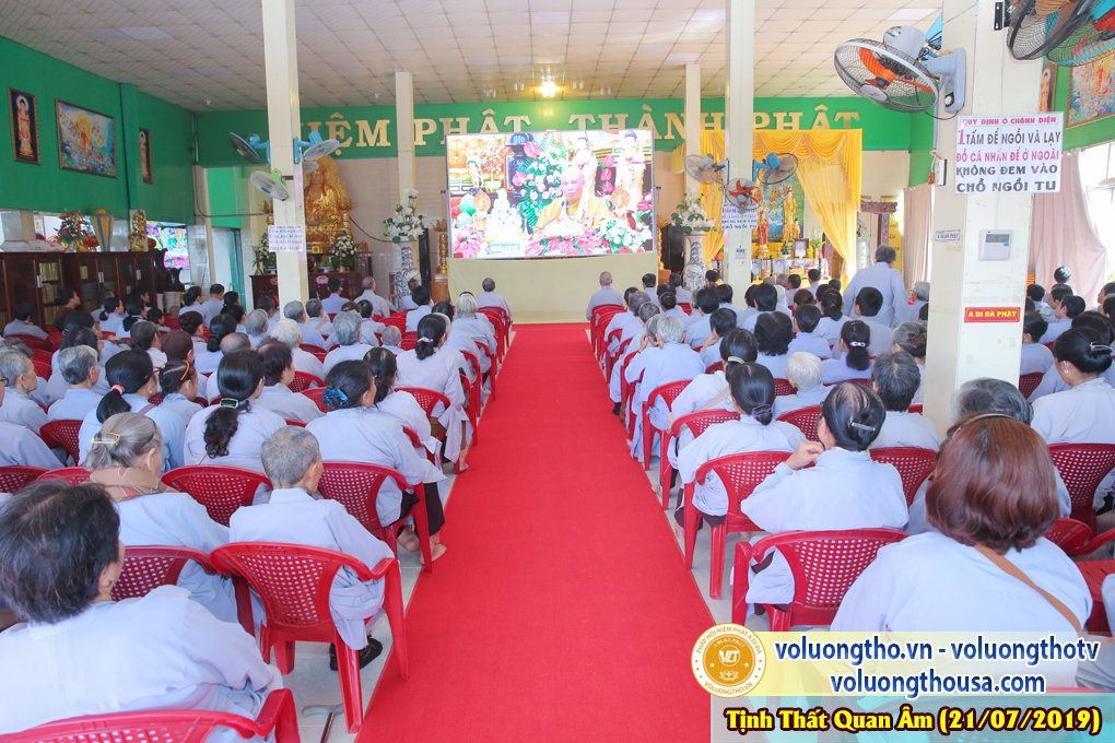 hinh-anh-cong-tu-chu-nhat-ngay-21-07-2019-chua-quan-the-am-duc-trong-lam-dong-22.jpg