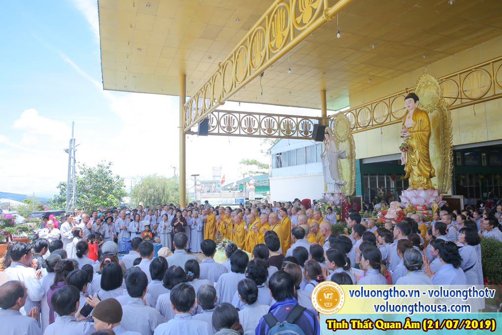 hinh-anh-cong-tu-chu-nhat-ngay-21-07-2019-chua-quan-the-am-duc-trong-lam-dong-39.jpg