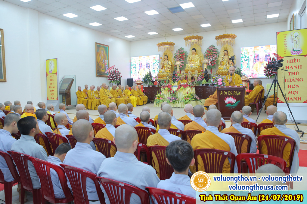hinh-anh-cong-tu-chu-nhat-ngay-21-07-2019-chua-quan-the-am-duc-trong-lam-dong-6.jpg