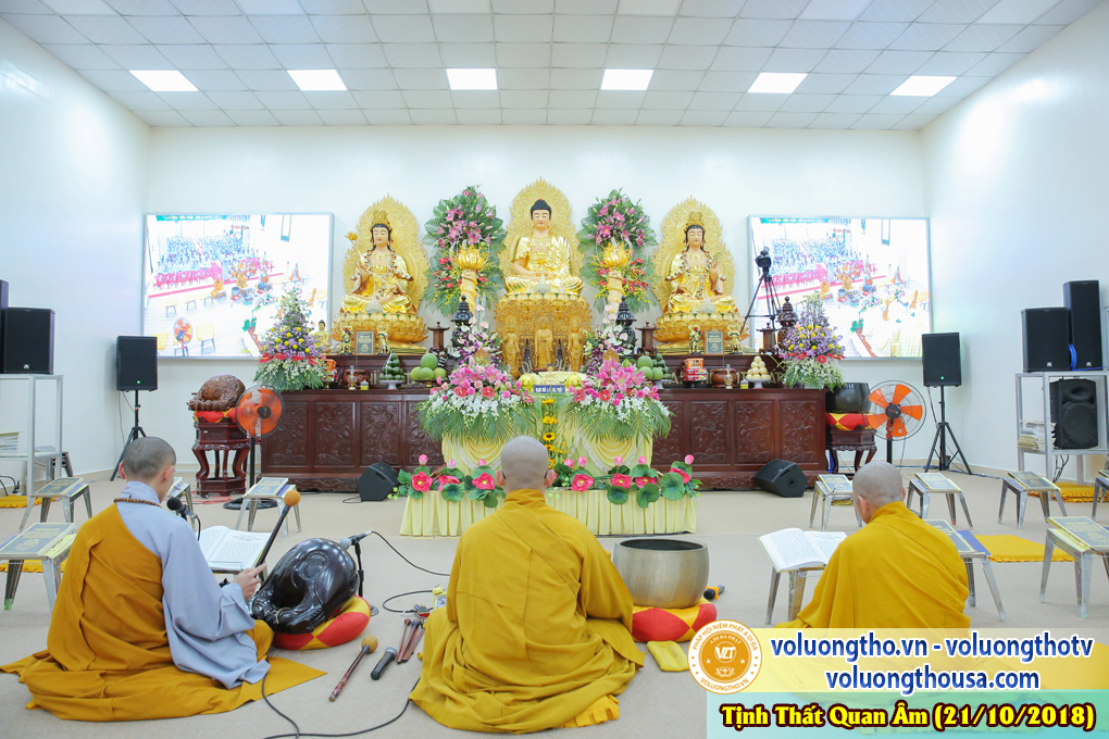 hinh-anh-cong-tu-chu-nhat-ngay-21-10-2018-chua-quan-the-am-duc-trong-lam-dong-6.jpg