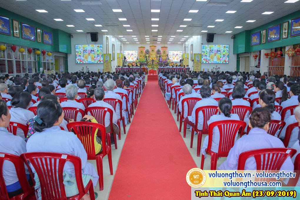 hinh-anh-cong-tu-chu-nhat-ngay-22-09-2019-chua-quan-the-am-duc-trong-lam-dong-14.jpg