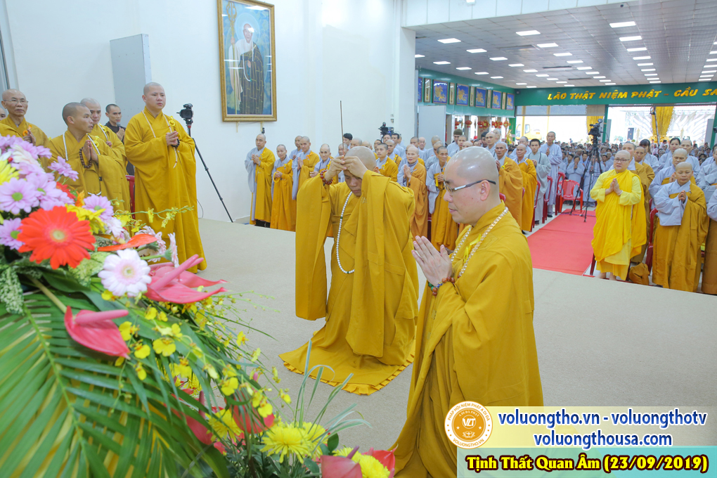 hinh-anh-cong-tu-chu-nhat-ngay-22-09-2019-chua-quan-the-am-duc-trong-lam-dong-21.jpg