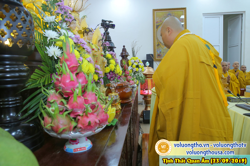 hinh-anh-cong-tu-chu-nhat-ngay-22-09-2019-chua-quan-the-am-duc-trong-lam-dong-22.jpg