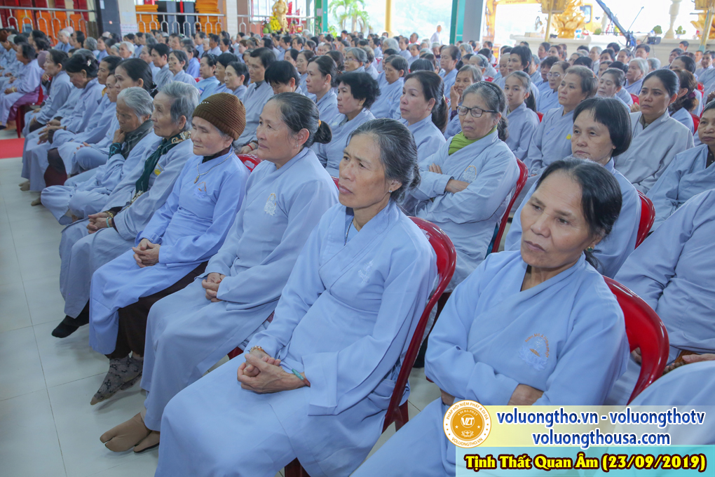 hinh-anh-cong-tu-chu-nhat-ngay-22-09-2019-chua-quan-the-am-duc-trong-lam-dong-9.jpg