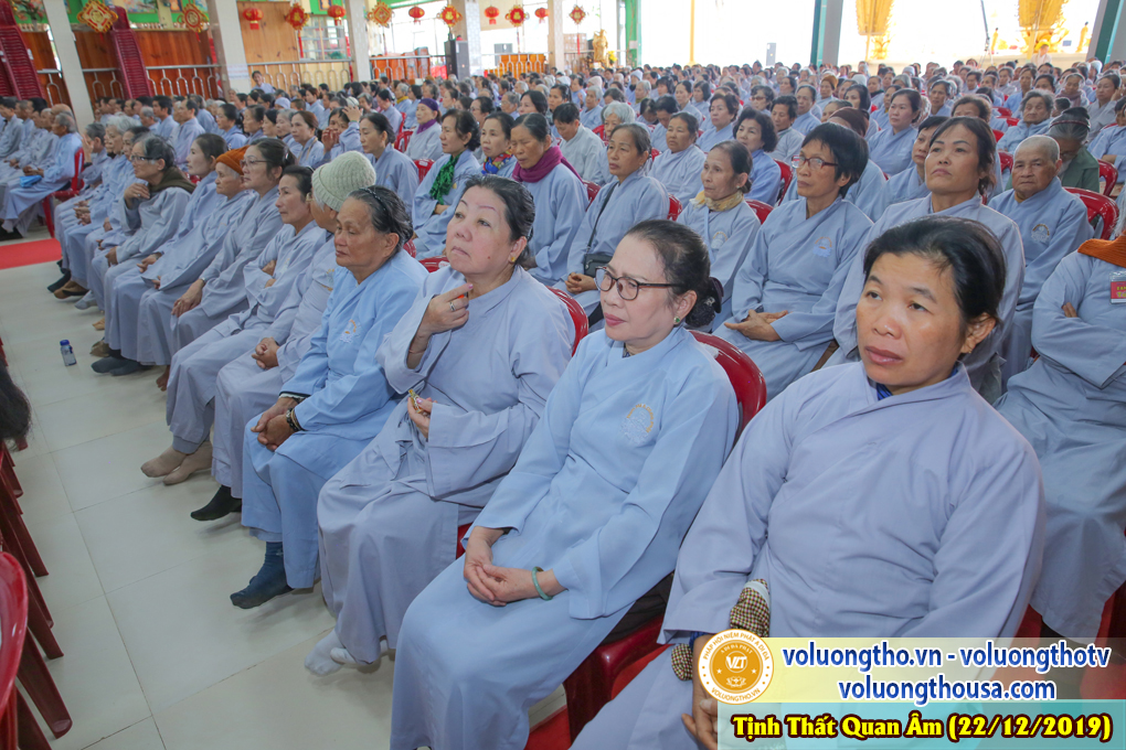 hinh-anh-cong-tu-chu-nhat-ngay-22-12-2019-chua-quan-the-am-duc-trong-lam-dong-11.jpg