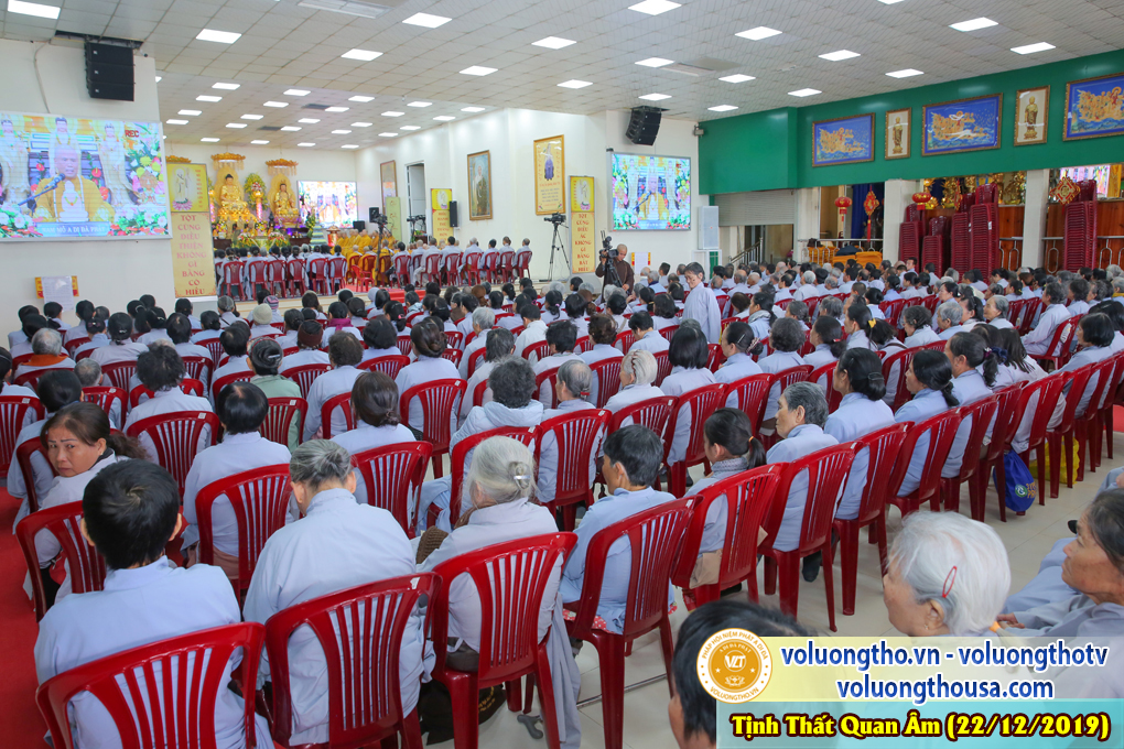 hinh-anh-cong-tu-chu-nhat-ngay-22-12-2019-chua-quan-the-am-duc-trong-lam-dong-13.jpg