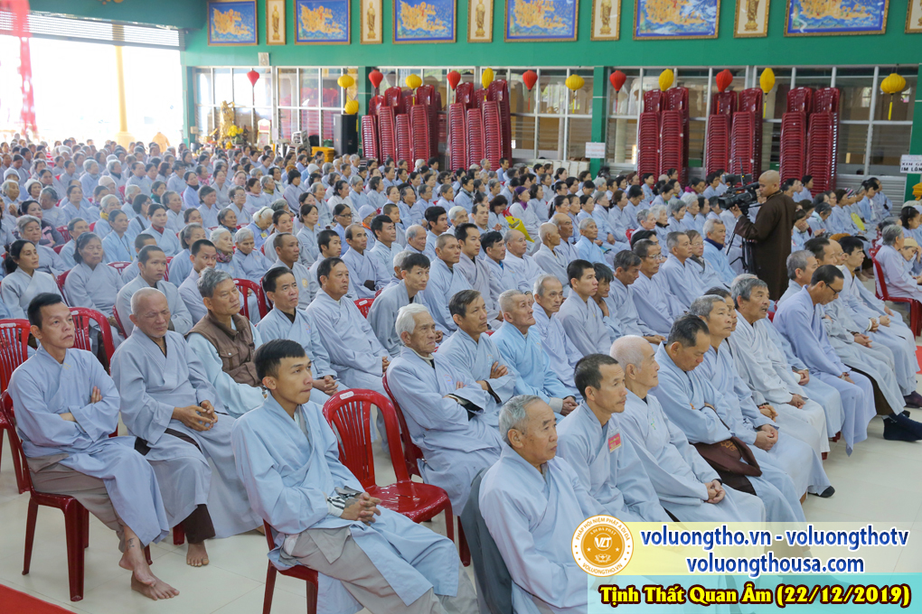 hinh-anh-cong-tu-chu-nhat-ngay-22-12-2019-chua-quan-the-am-duc-trong-lam-dong-15.jpg