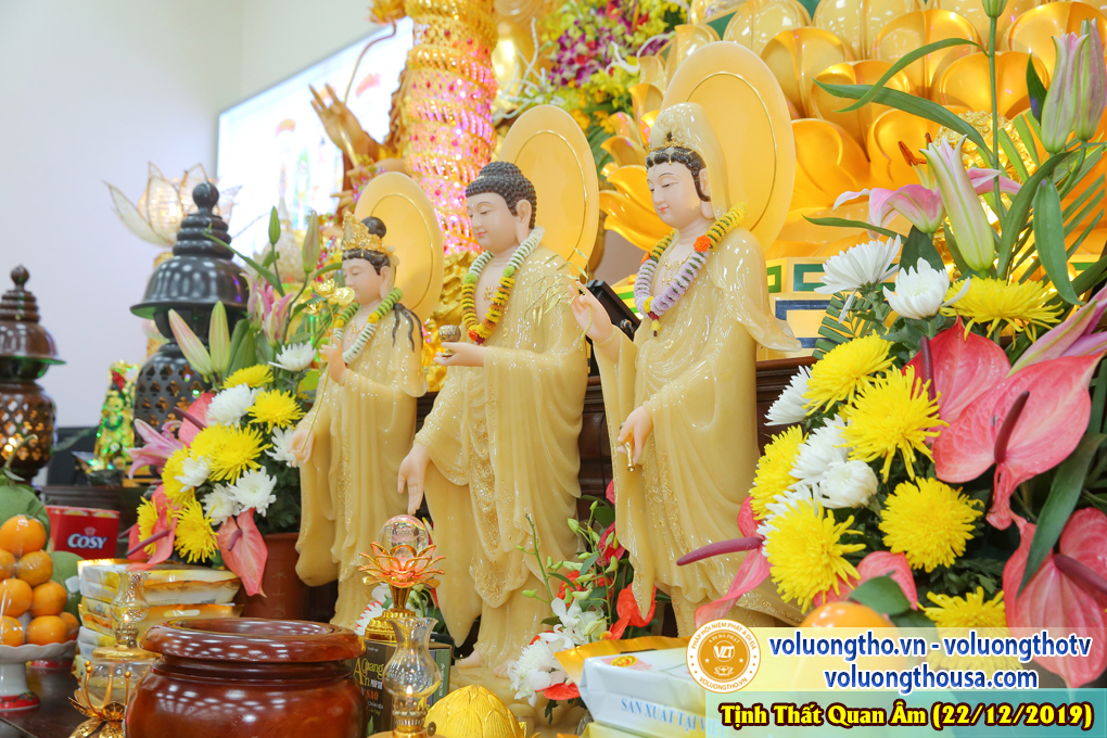 hinh-anh-cong-tu-chu-nhat-ngay-22-12-2019-chua-quan-the-am-duc-trong-lam-dong-29.jpg