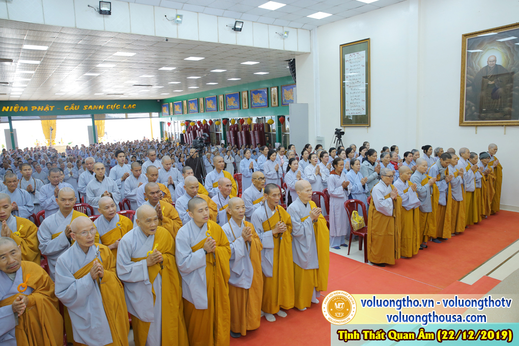 hinh-anh-cong-tu-chu-nhat-ngay-22-12-2019-chua-quan-the-am-duc-trong-lam-dong-4.jpg