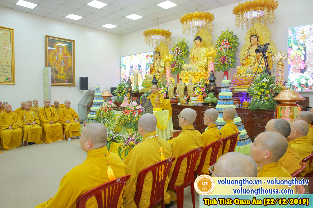 hinh-anh-cong-tu-chu-nhat-ngay-22-12-2019-chua-quan-the-am-duc-trong-lam-dong-5.jpg