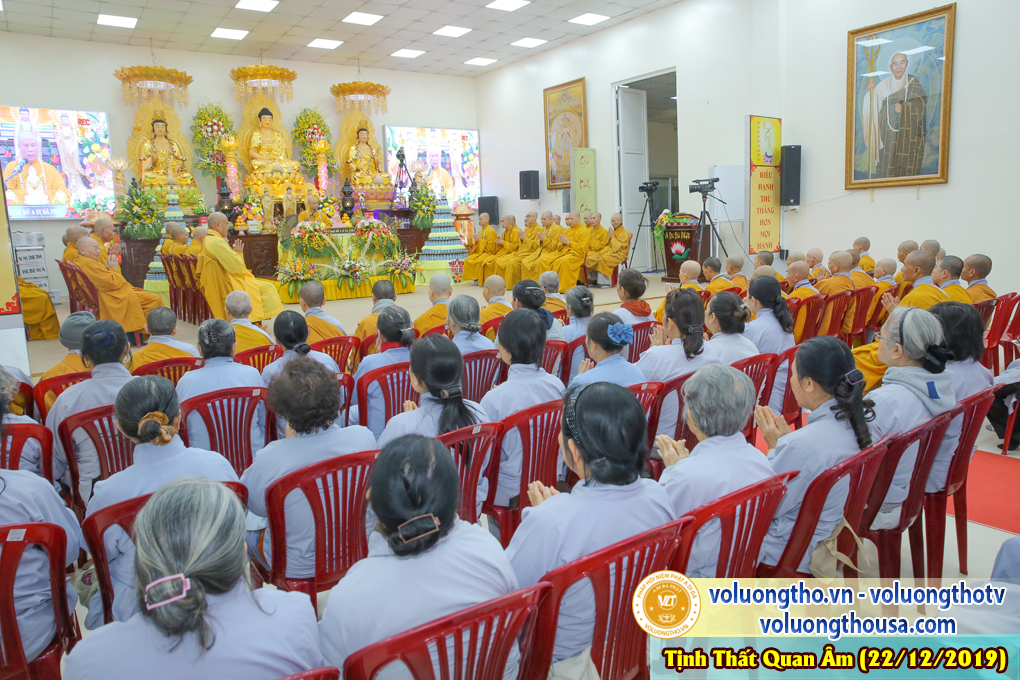 hinh-anh-cong-tu-chu-nhat-ngay-22-12-2019-chua-quan-the-am-duc-trong-lam-dong-6.jpg
