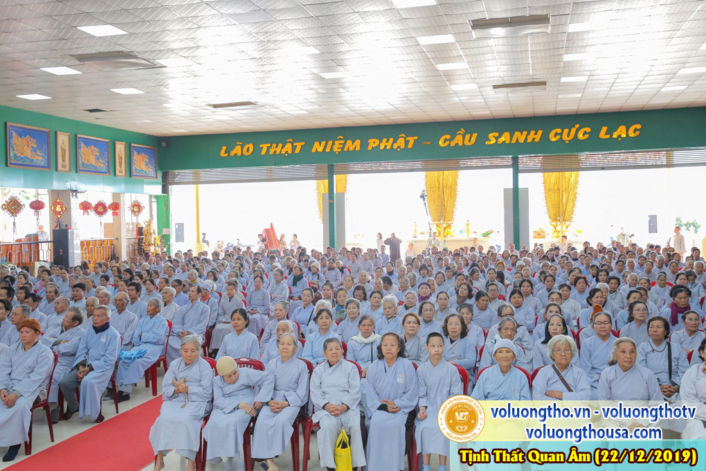 hinh-anh-cong-tu-chu-nhat-ngay-22-12-2019-chua-quan-the-am-duc-trong-lam-dong-7.jpg