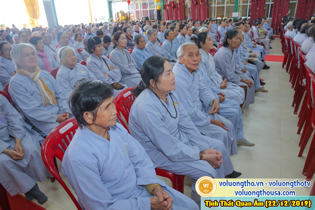 hinh-anh-cong-tu-chu-nhat-ngay-22-12-2019-chua-quan-the-am-duc-trong-lam-dong-9.jpg