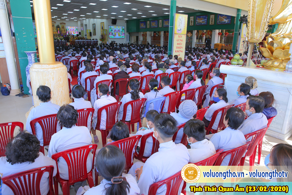 hinh-anh-cong-tu-chu-nhat-ngay-23-02-2020-chua-quan-the-am-duc-trong-lam-dong-18.jpg
