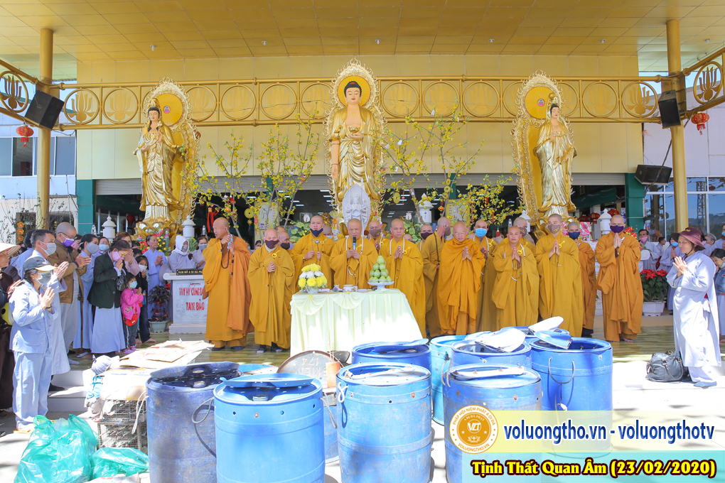 hinh-anh-cong-tu-chu-nhat-ngay-23-02-2020-chua-quan-the-am-duc-trong-lam-dong-22.jpg