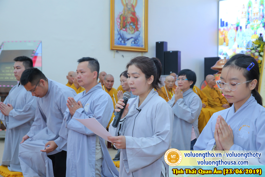 hinh-anh-cong-tu-chu-nhat-ngay-23-06-2019-chua-quan-the-am-duc-trong-lam-dong-13.jpg