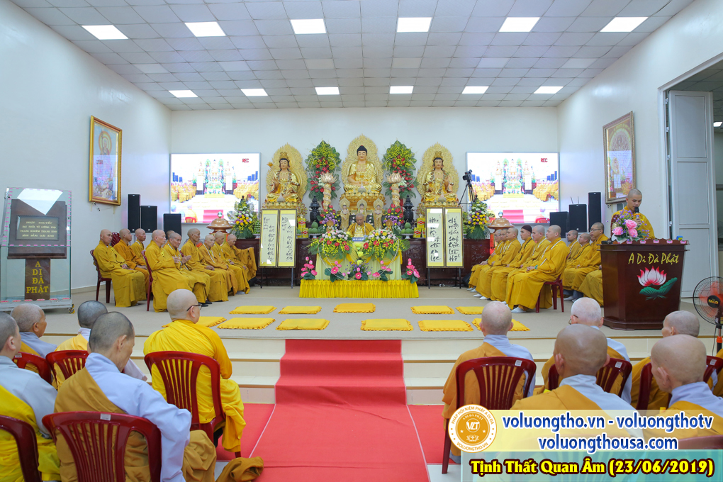 hinh-anh-cong-tu-chu-nhat-ngay-23-06-2019-chua-quan-the-am-duc-trong-lam-dong-7.jpg
