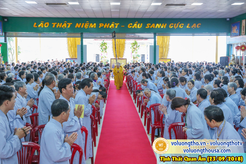 hinh-anh-cong-tu-chu-nhat-ngay-23-09-2018-chua-quan-the-am-duc-trong-lam-dong-12.jpg