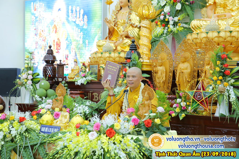 hinh-anh-cong-tu-chu-nhat-ngay-23-09-2018-chua-quan-the-am-duc-trong-lam-dong-19.jpg