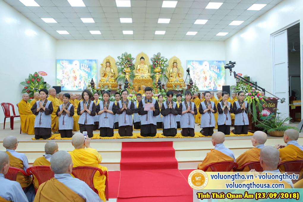 hinh-anh-cong-tu-chu-nhat-ngay-23-09-2018-chua-quan-the-am-duc-trong-lam-dong-9.jpg