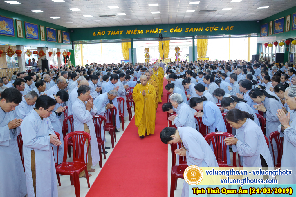 hinh-anh-cong-tu-chu-nhat-ngay-24-03-2019-chua-quan-the-am-duc-trong-lam-dong-32.jpg