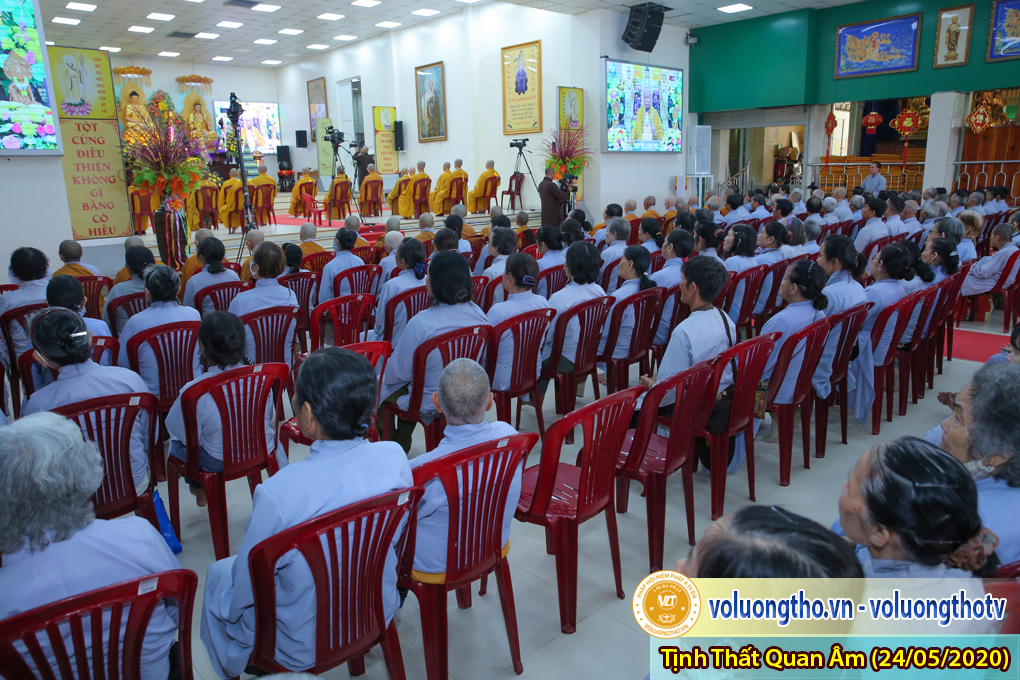 hinh-anh-cong-tu-chu-nhat-ngay-24-05-2020-chua-quan-the-am-duc-trong-lam-dong-10.jpg