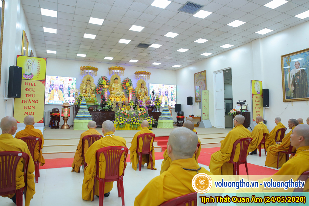 hinh-anh-cong-tu-chu-nhat-ngay-24-05-2020-chua-quan-the-am-duc-trong-lam-dong-11.jpg