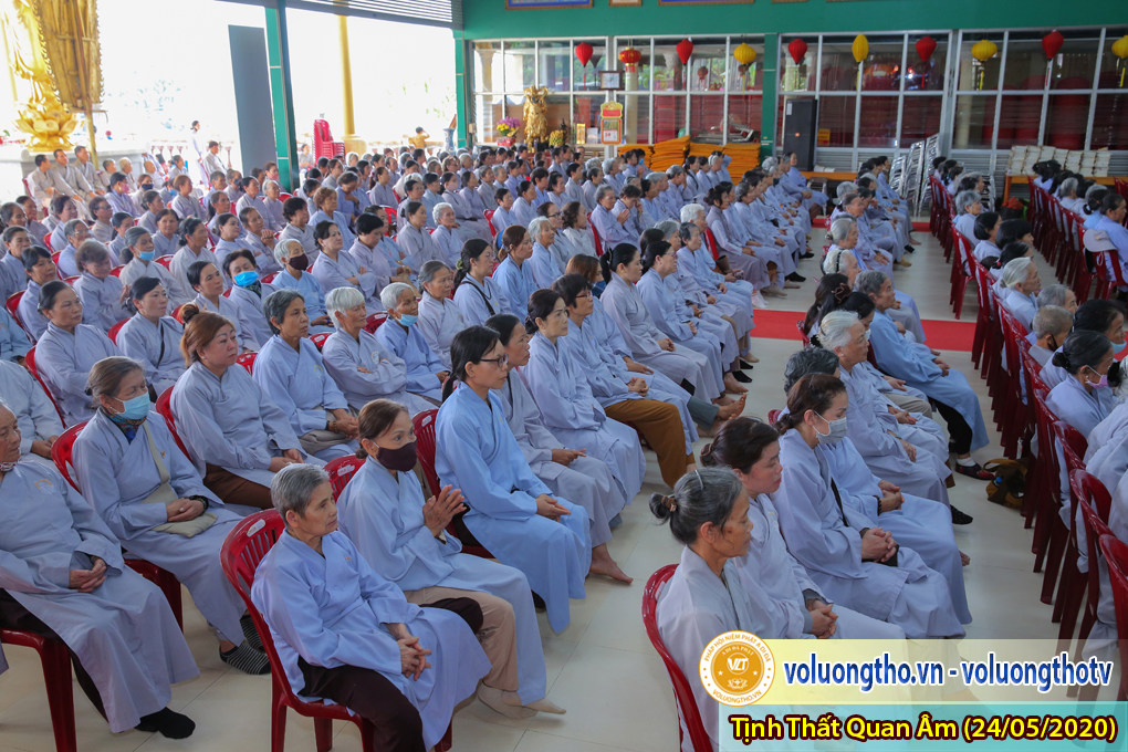 hinh-anh-cong-tu-chu-nhat-ngay-24-05-2020-chua-quan-the-am-duc-trong-lam-dong-19.jpg