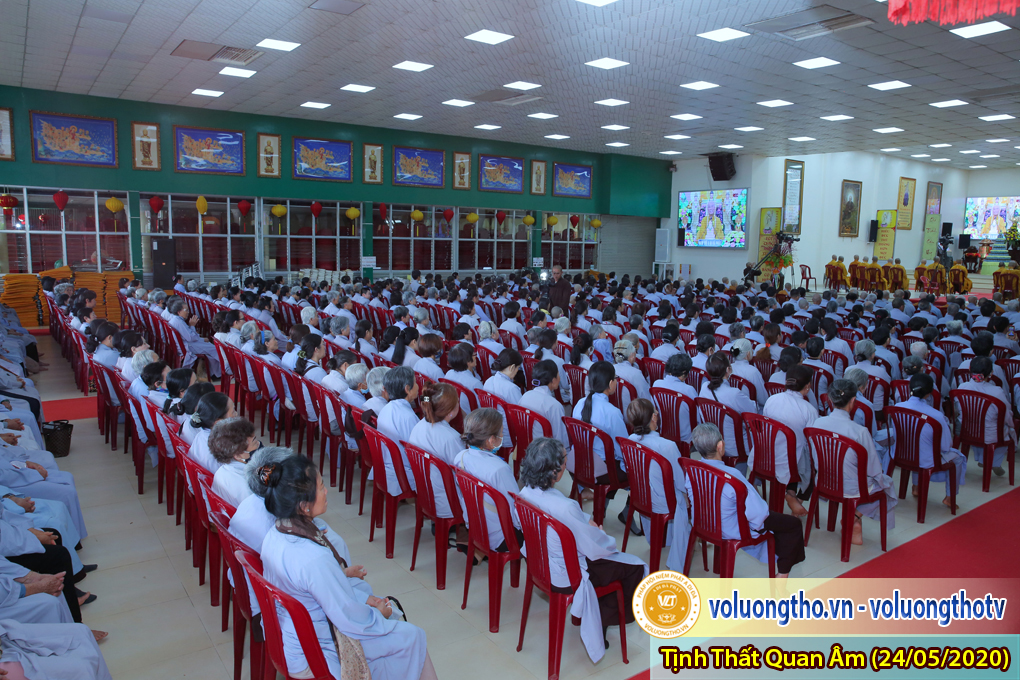 hinh-anh-cong-tu-chu-nhat-ngay-24-05-2020-chua-quan-the-am-duc-trong-lam-dong-21.jpg